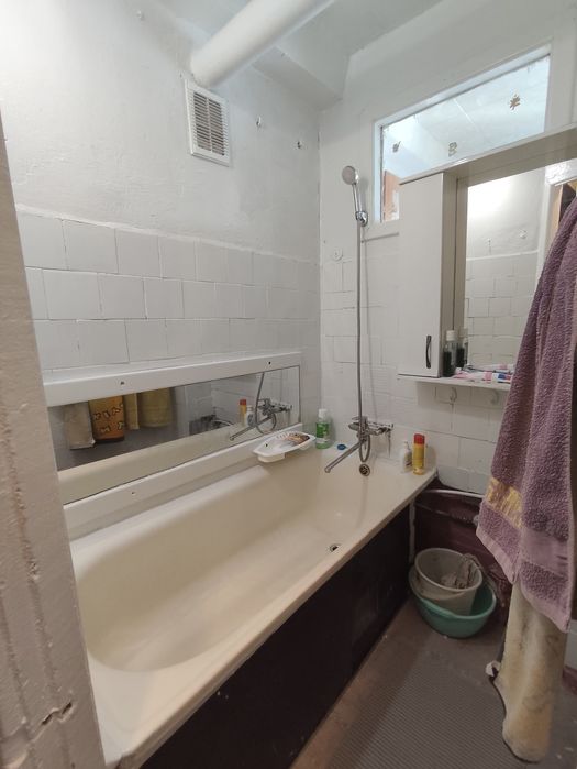 Оренда 3-кімнатної квартири Олександрівський район міста