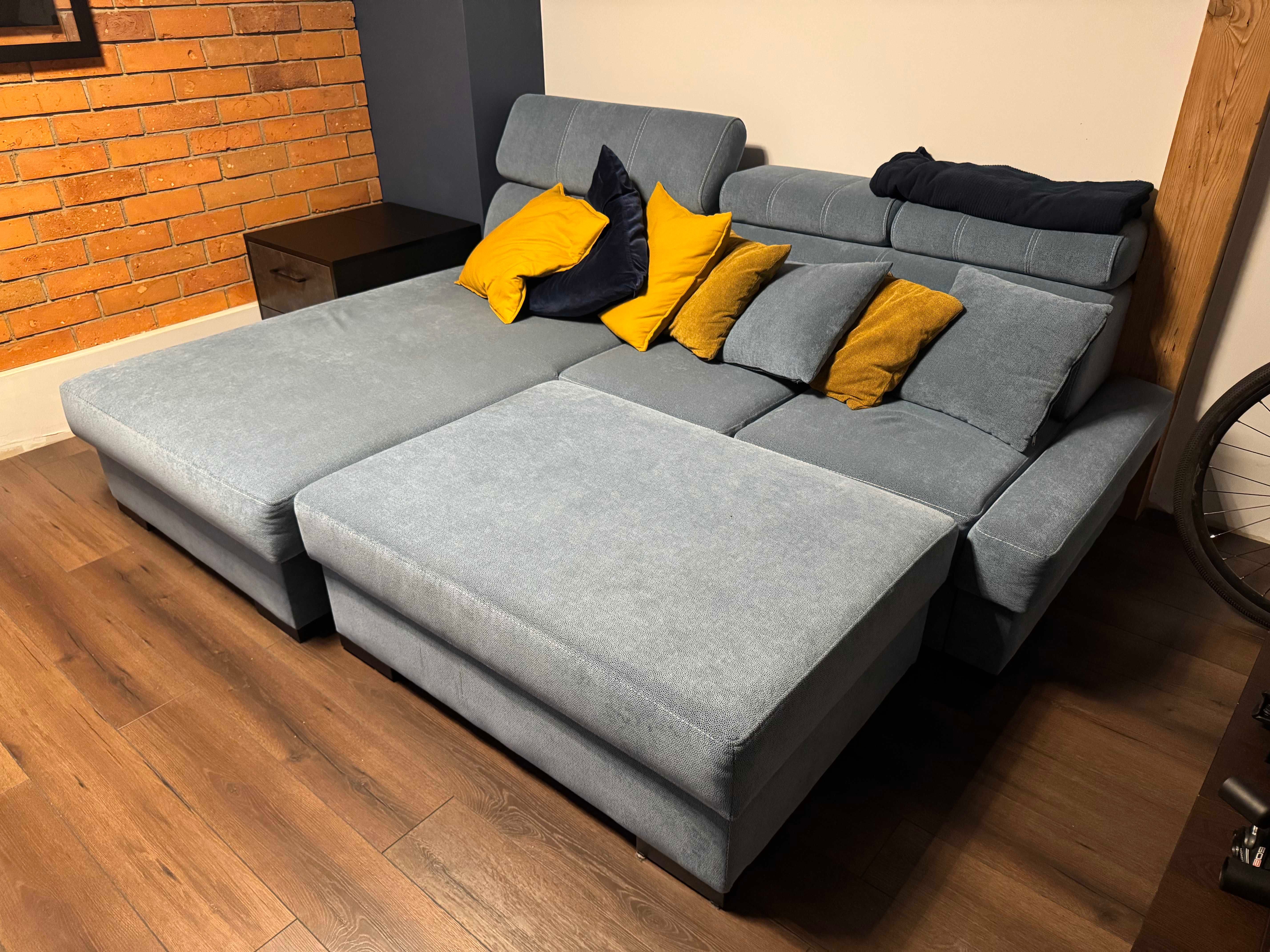 Narożnik kanapa sofa duży z szezlongiem, funkcja spania, duża pufa