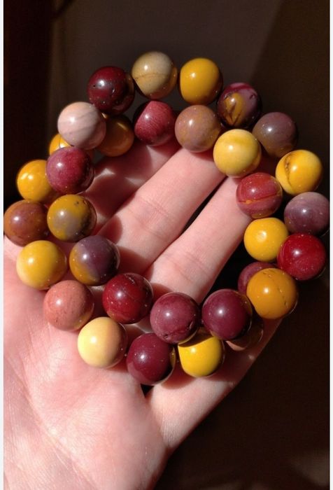 Браслет 12 мм, яшма мукаїт, натуральні мінерали, каміння, подарунок