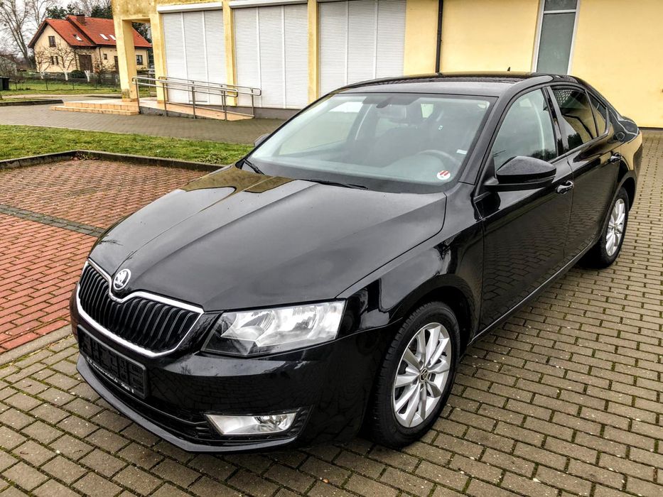 Skoda Octavia Navigacja/pdc/klima/grzane fotele/serwis/key less