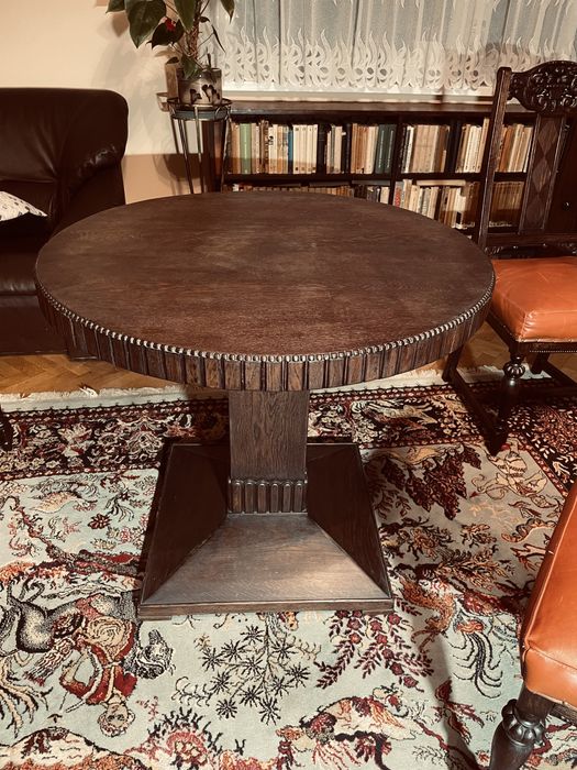 Stół i krzesła dębowe