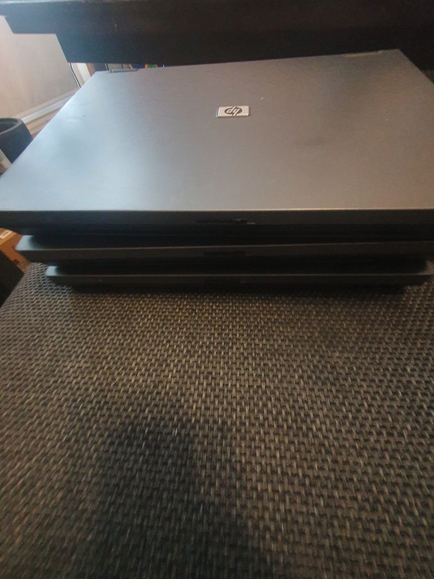 Zestaw 3 laptopów Hp 6715b