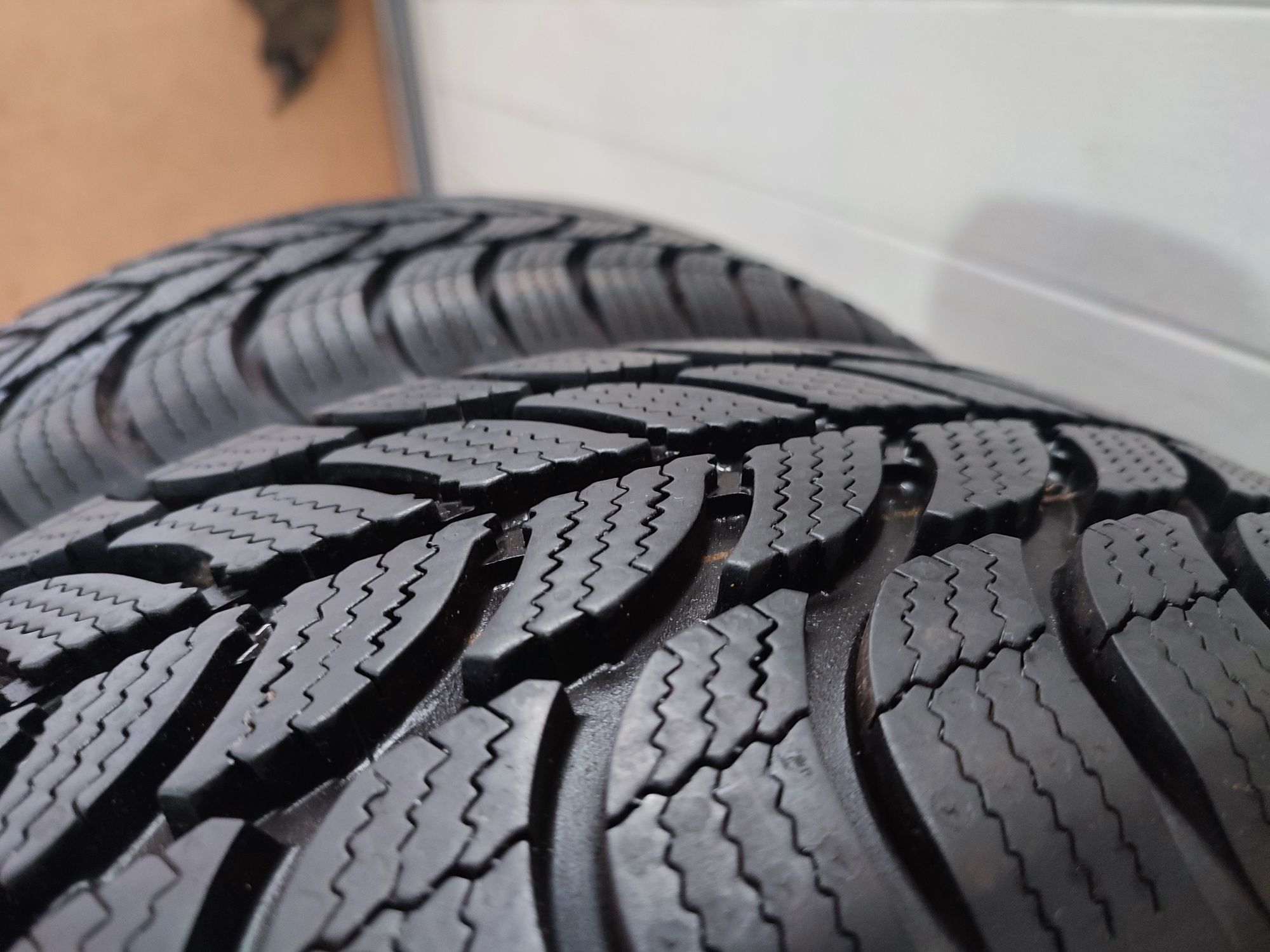 Opona opony Zimowe Dębica Frigo2 195/65R15 dot 21 rok