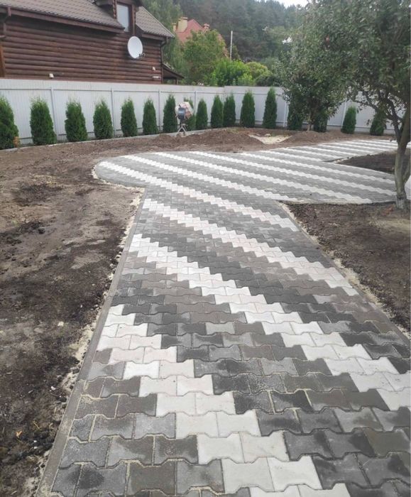 Укладання тротуарної плитки