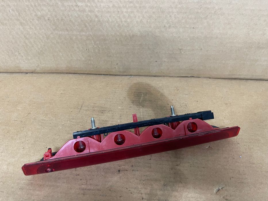 LUZ DE TERCEIRO STOP ORIGINAL PEUGEOT 308 1.6 HDI