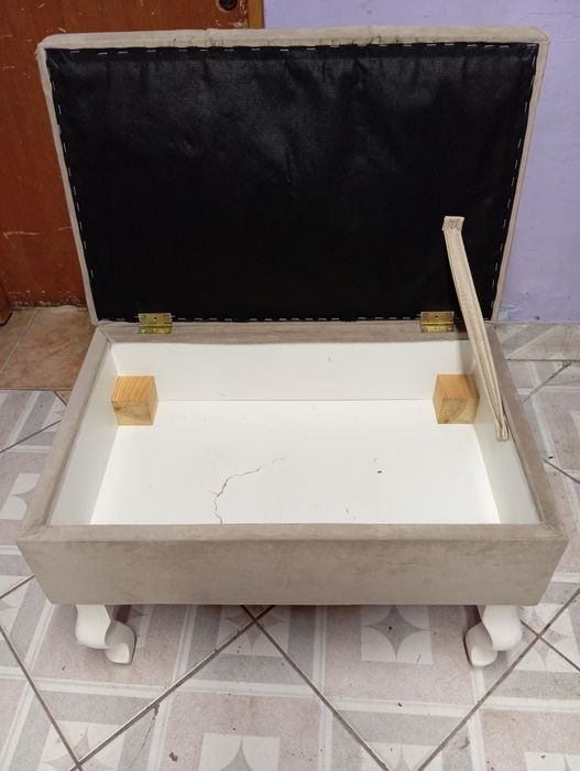 Otwierana pufa do siedzenia