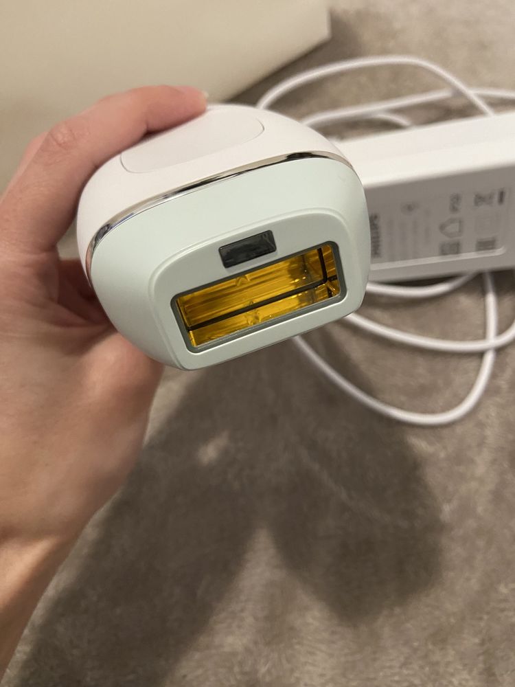 Depiladora Luz Pulsada - Philips Lumea Essential