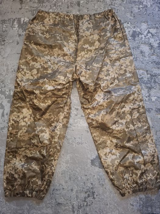 Військовий  одяг