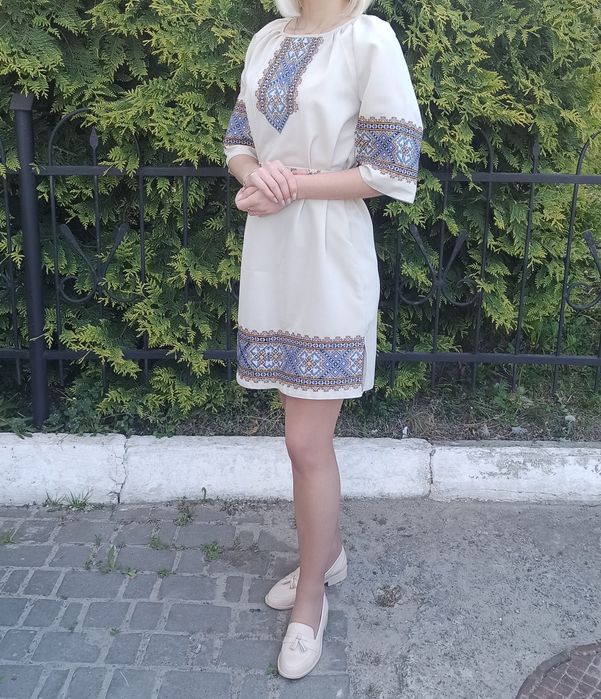 Сукня вишита жіноча