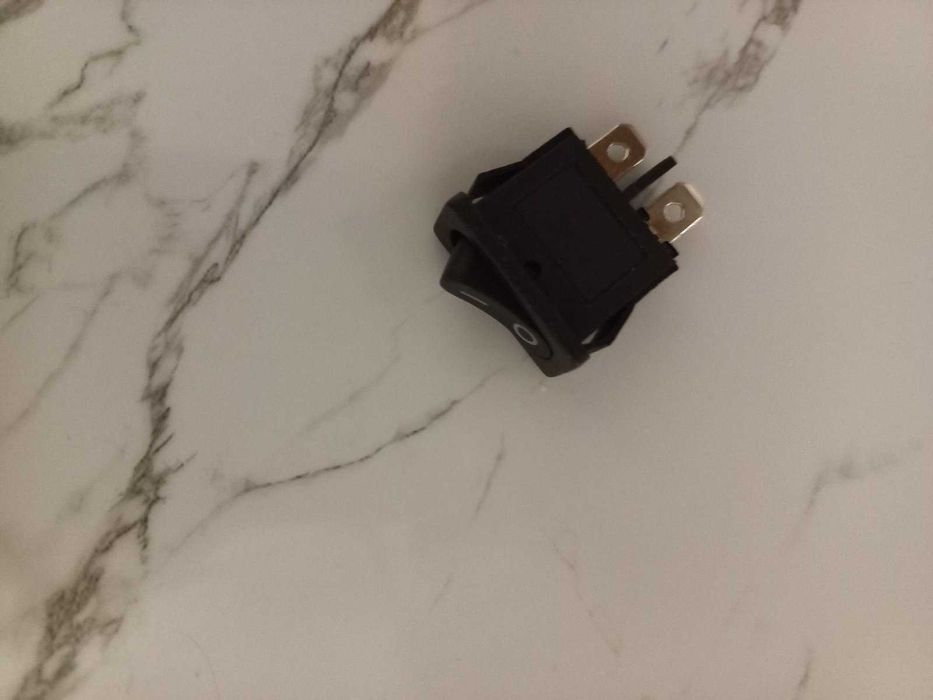 Кнопка \ включатель