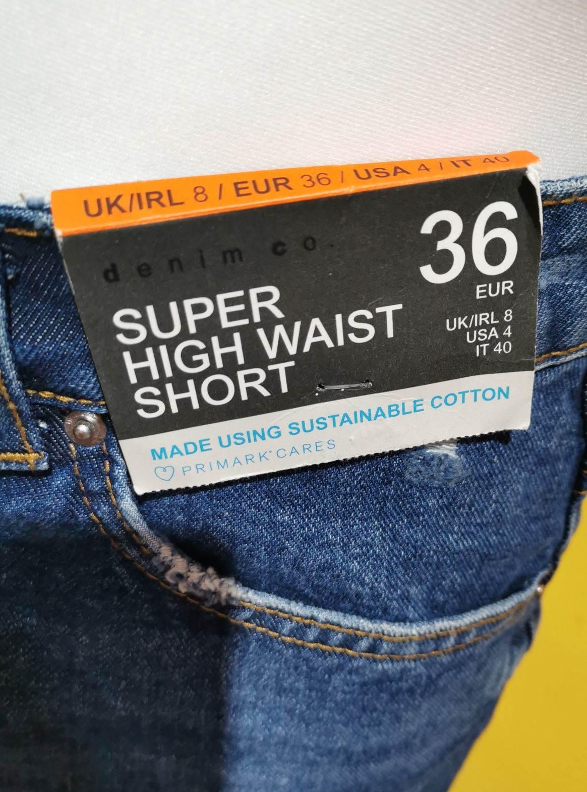 Krótkie spodenki jeansowe szorty szarpane