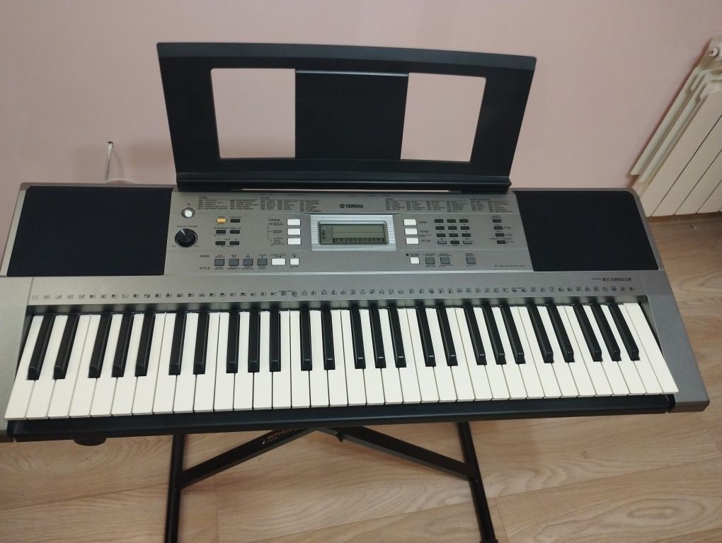 Yamaha PSR-E353 + stojak gratis