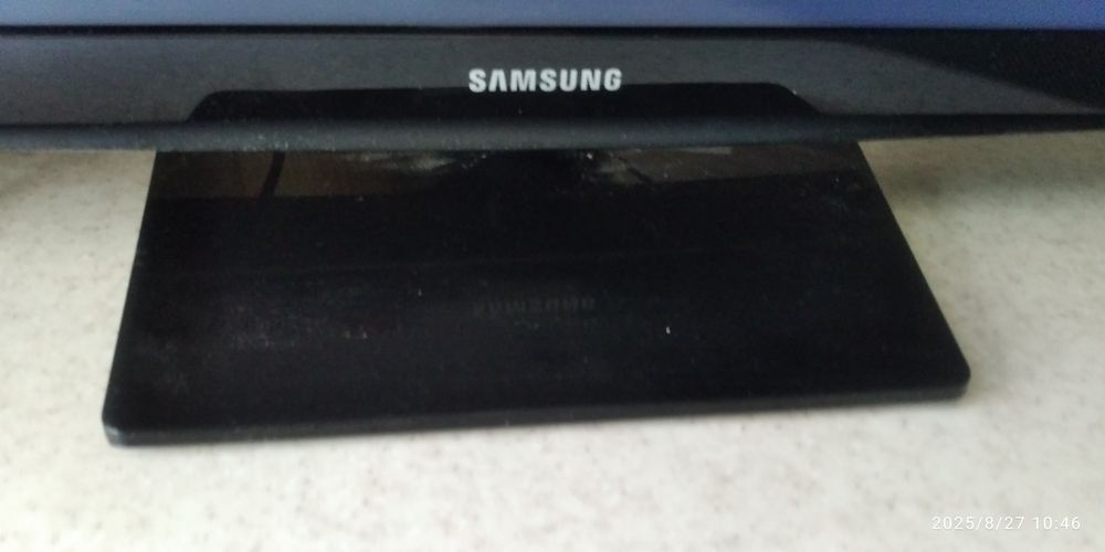 Продам телевізор SAMSUNG N4500 24