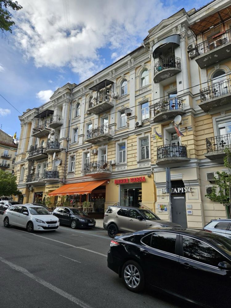 Продаж квартири 3кім 75м Володимирська 40/2 Золоті Ворота