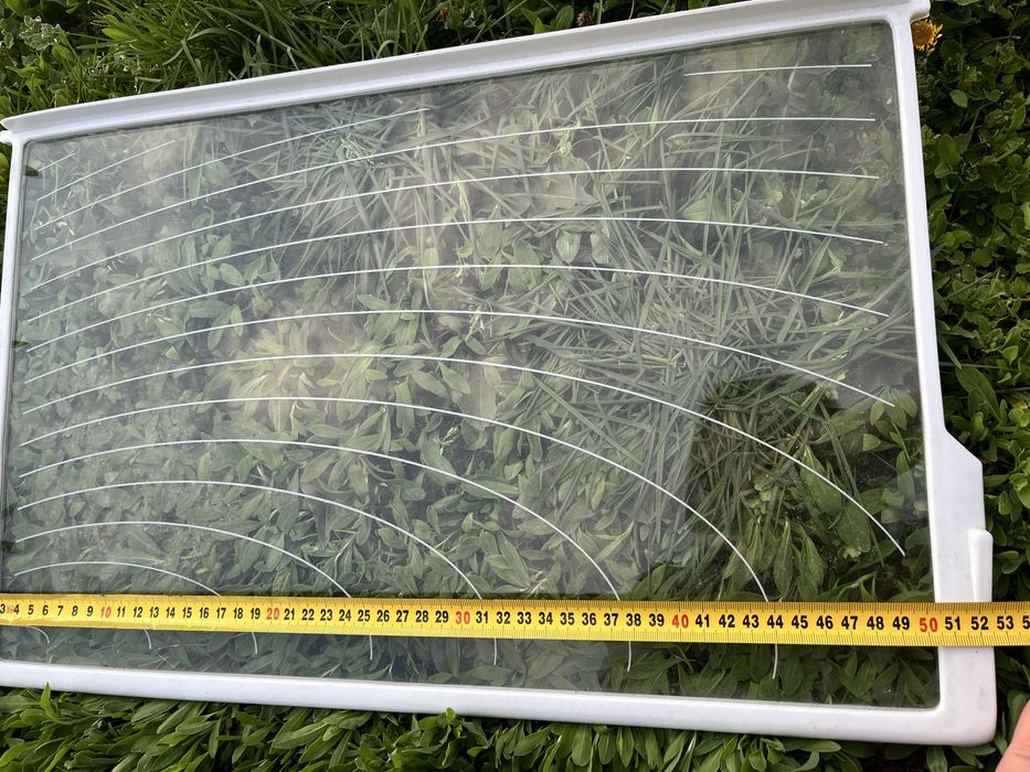 Стеклянная полочка для холодильника