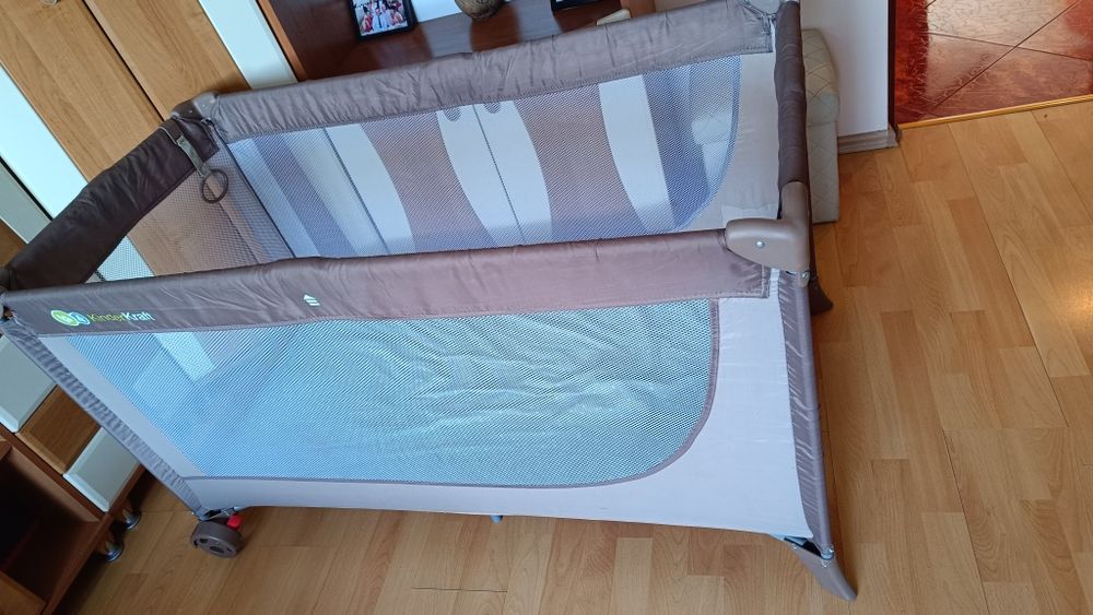 Łóżeczko turystyczne