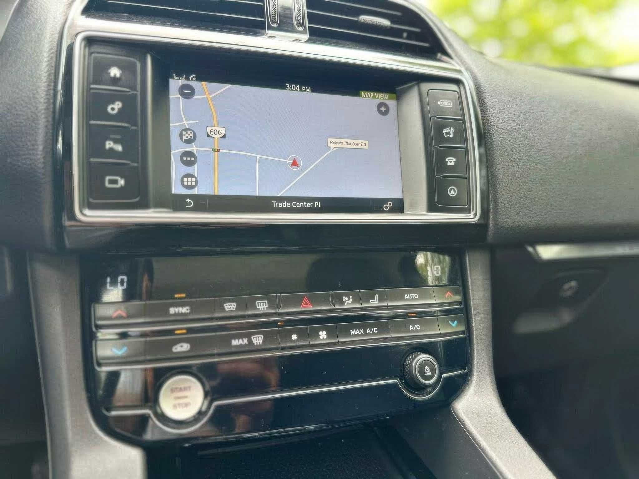 2018 Jaguar F-PACE 30t Prestige