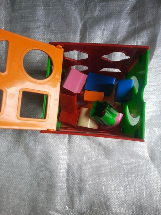 Продам детские игрушки