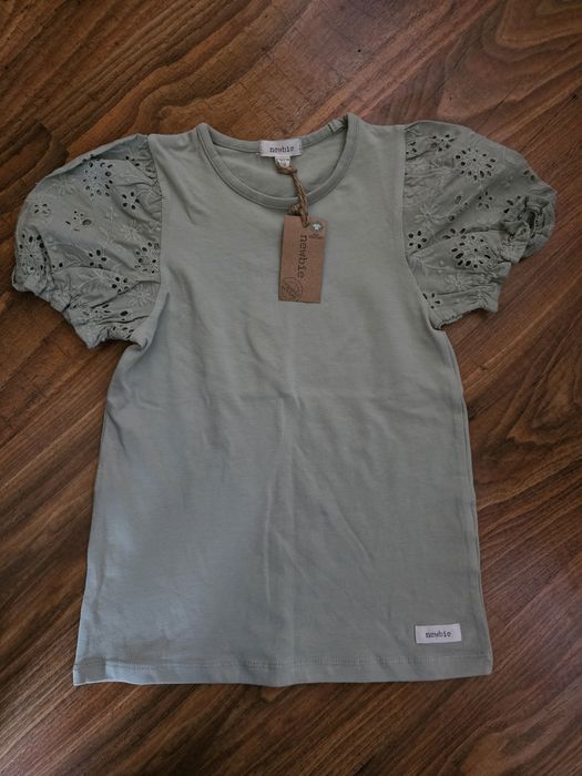 Newbie śliczna bluzeczka z ażurowymi rękawkami. Rozmiar 110/116. Nowa