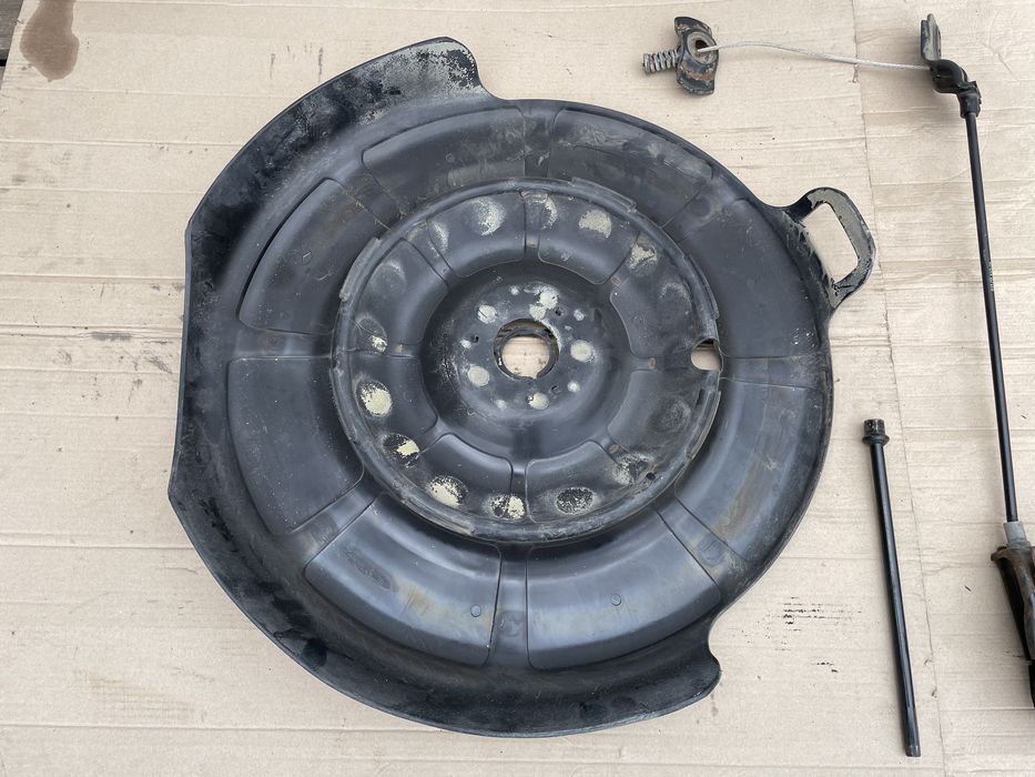 Крепления запаски для VITO-VIANO W639 W447