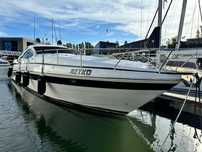 Pershing 54