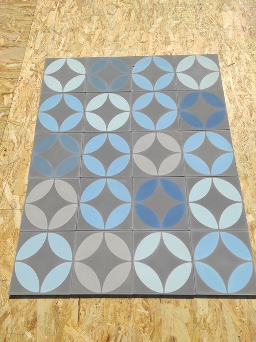 Kafle płytki ceramiczne 6,5m2  "Kółka z pieskiem", Purpura, impregnaty