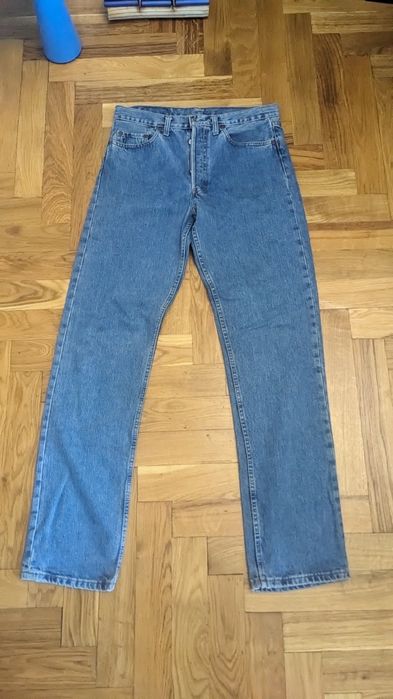 Продам мужские класические джинсы LEVIS 31/34