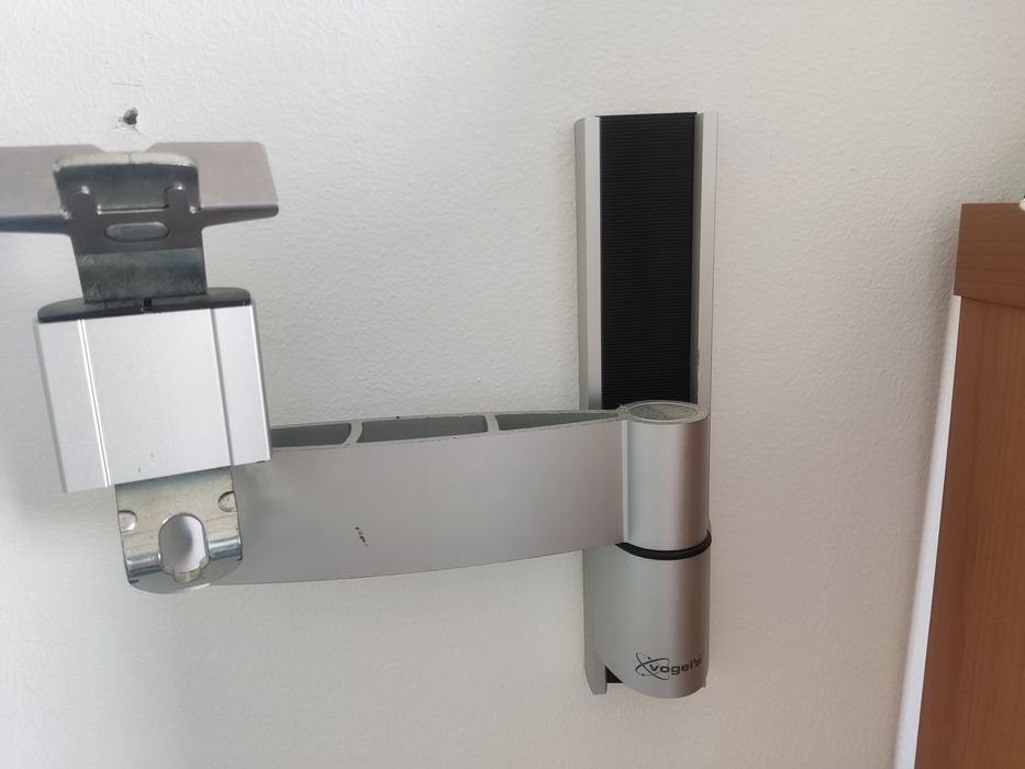 Suporte articulado de parede para TVs muito pesadas