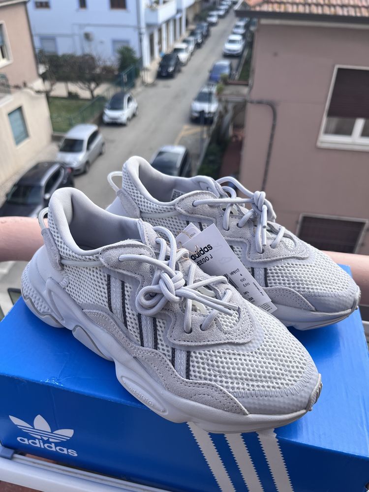 Кросівки adidas Ozweego J 35,36, 38