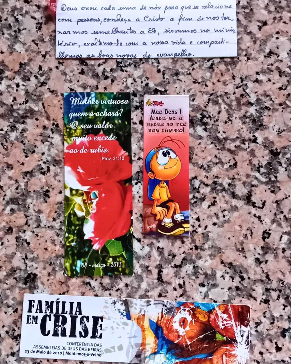 Lote de 4 Marcadores Religiosos – Únicos e de Edição Rara