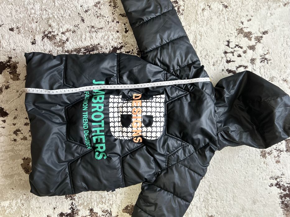 Зимова курточка на дівчинку