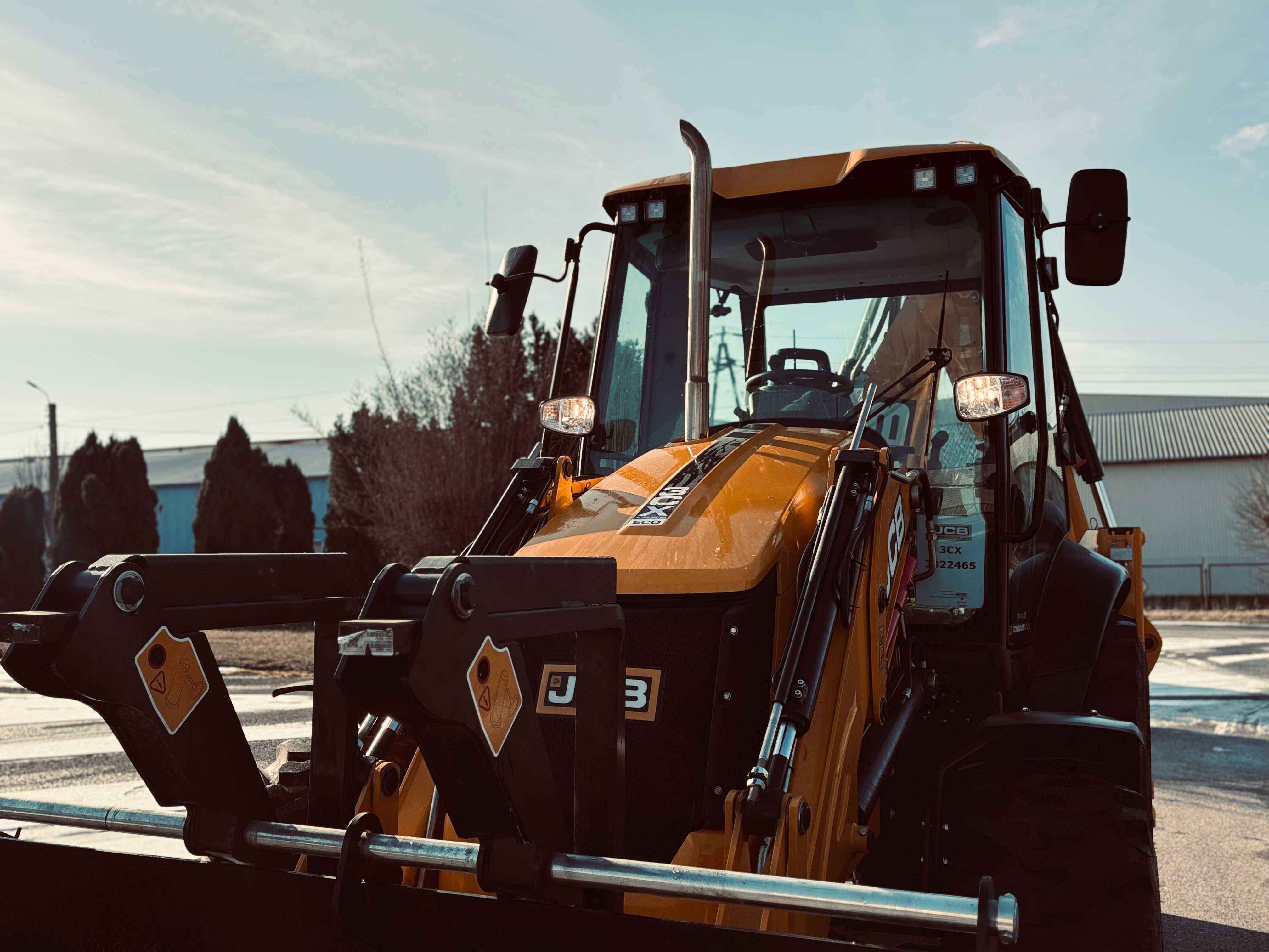 JCB 3CX AEC  Koparko-ładowarka