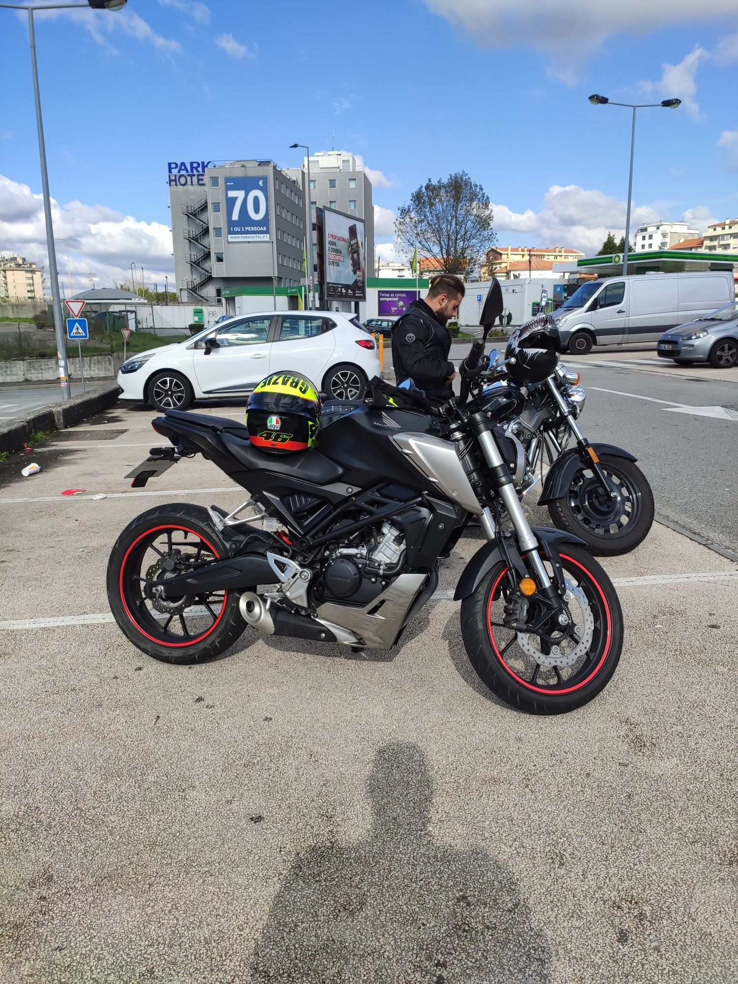 Vendo Honda CB125R 2018