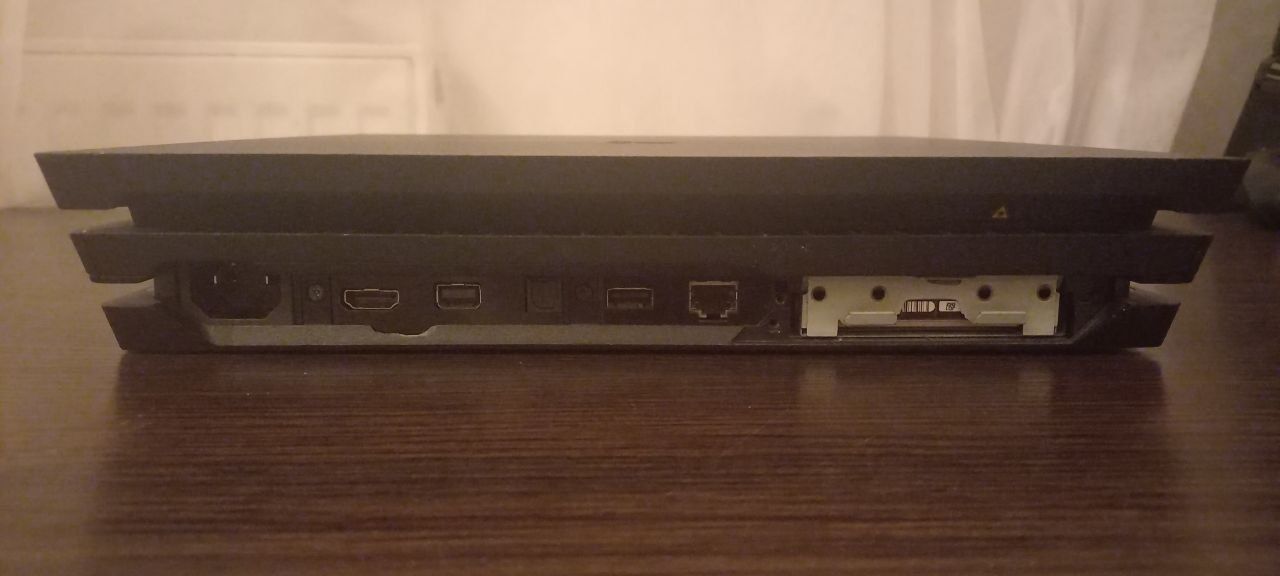 SonyPlaystation 4 PRO