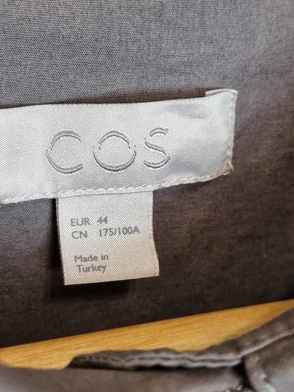 плаття , плаття- рубашка вільного крою з накладними карманами cos