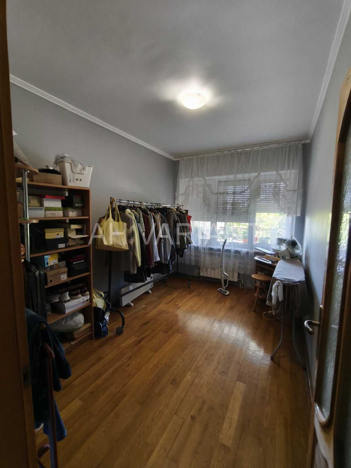Продається будинок, вул. Коритнянська
Код: 29689