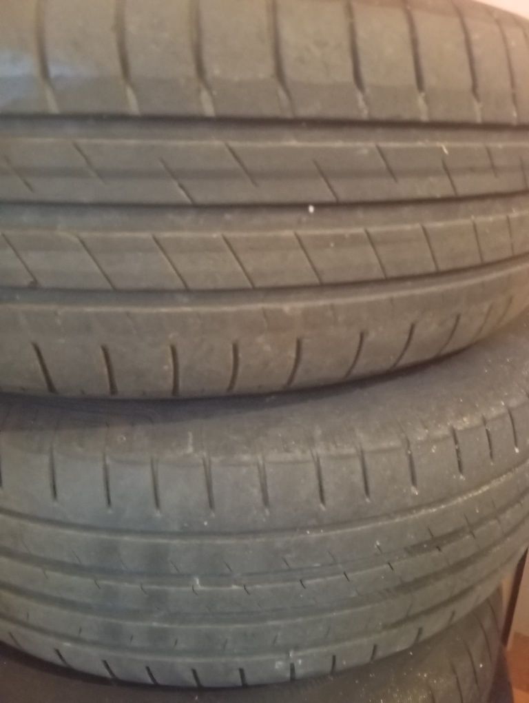 Opony sprzedam  15 stki 195/65/15