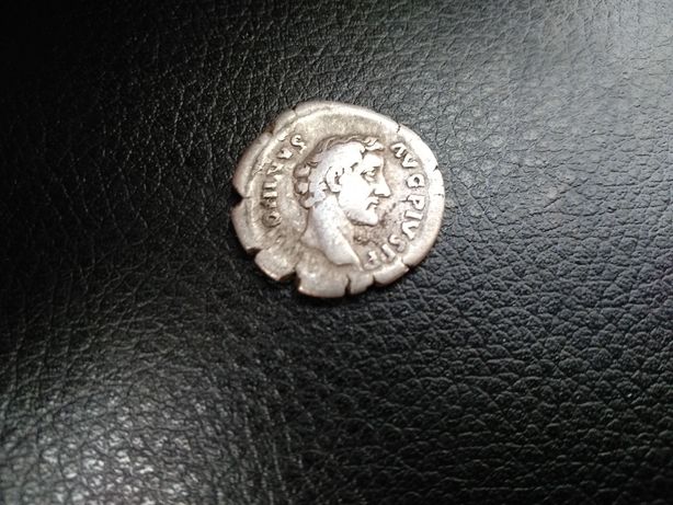 Монета Денарий Антоній Пий Срибло