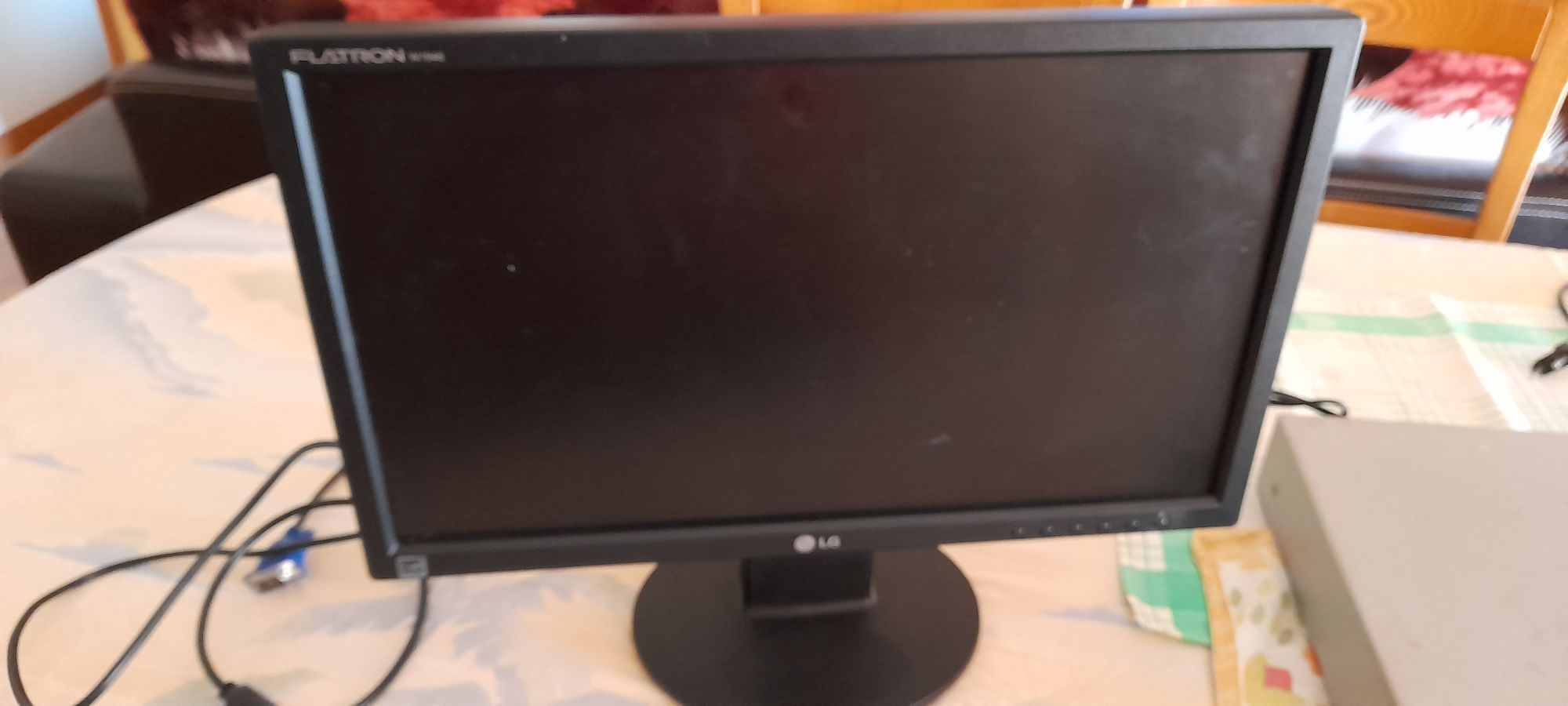 Monitor LG, entrada VGA