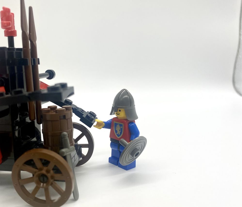 Lego Castle 6039: Twin-Arm Launcher