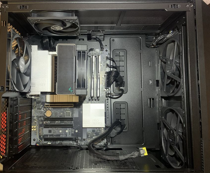 Продам комʼютер АМ5 DDR5 БЕЗ відеокарти, на повній гарантії!