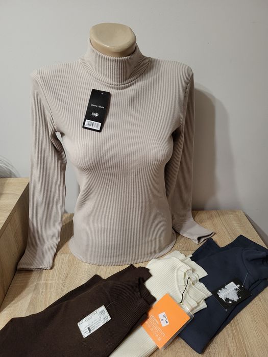 Теплий утеплений Гольф S 44р. гольфік водолазка лонгслів