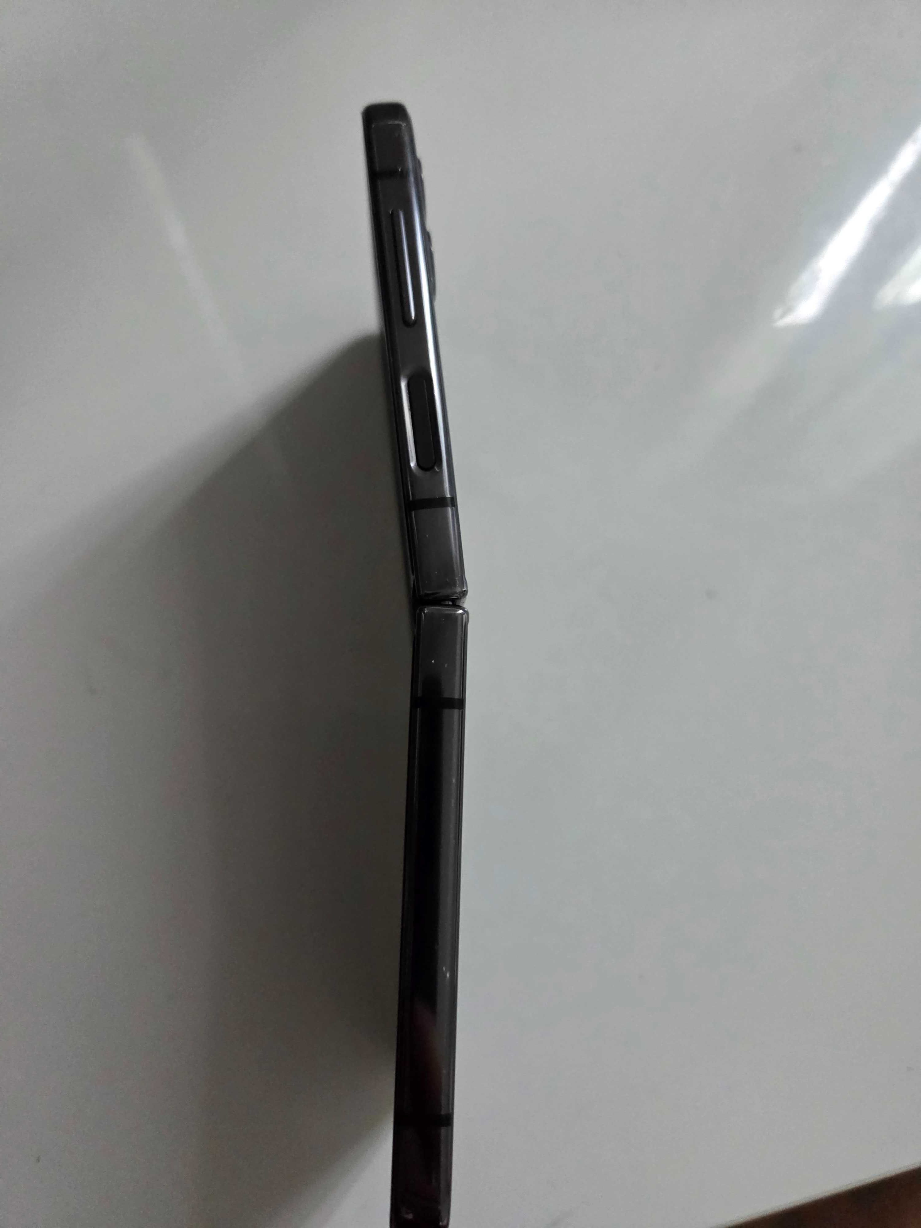 Telefon Samsung z flip 4 256g Black