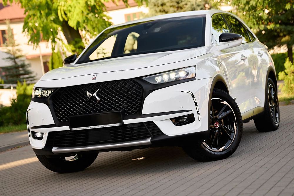 DS Automobiles DS 7 Crossback 300 KM__4x4__Performance Line