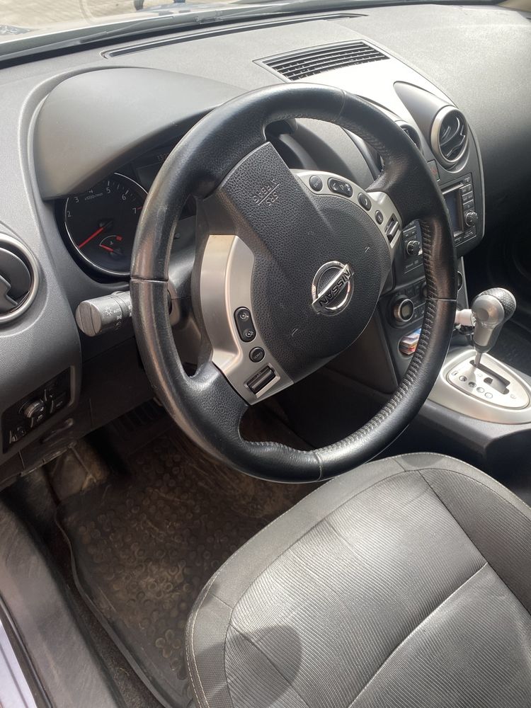 Продам Nissan Qashqai