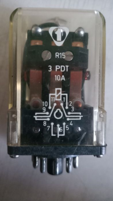 Реле электромагнитное серии R15 3PDT