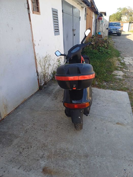Скутер Honda Lead AF-20