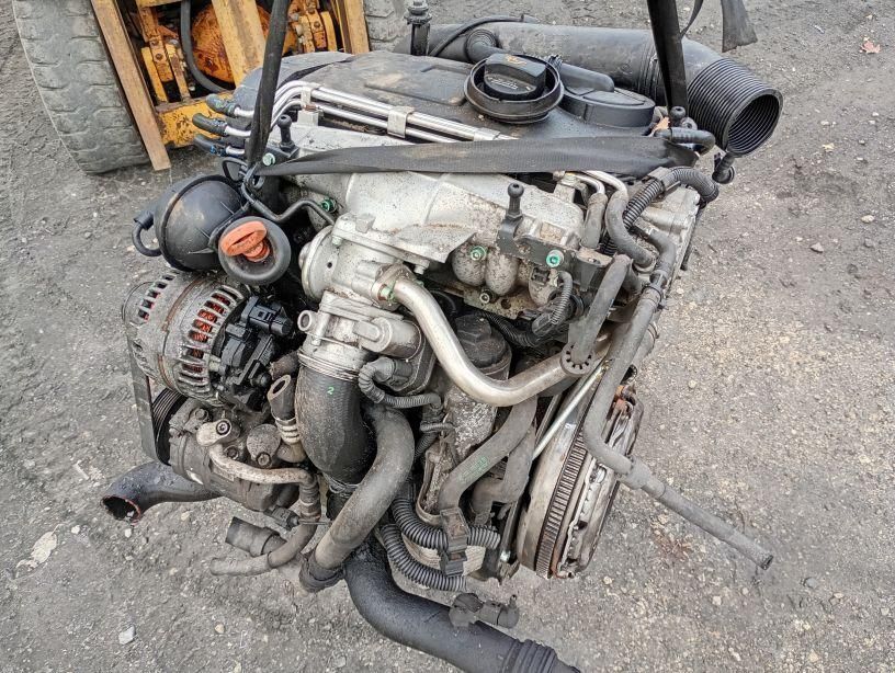 SILNIK KOMPLETNY BEZ WTRYSKÓW AUDI A3 8P 2.0 TDI