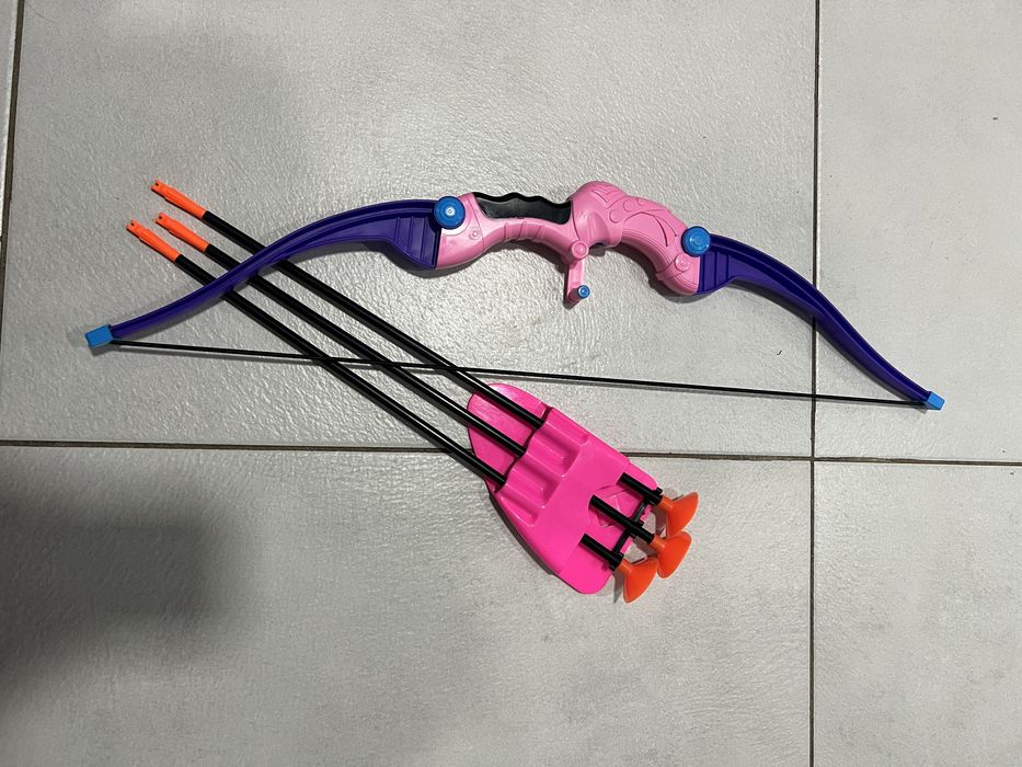 Лук зі стрілами дитячий