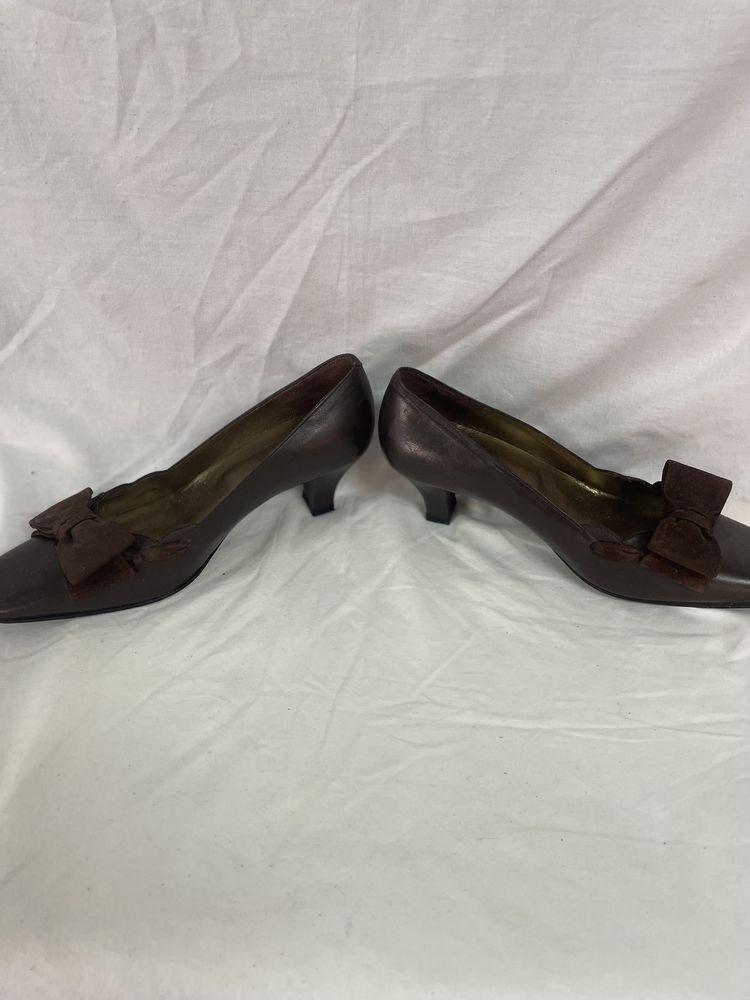 Sapatos castanhos Nº 4